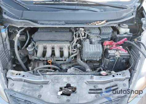 2013 Honda Fit Sport из США, поврежденный, VIN JHMGE8H52DC024933